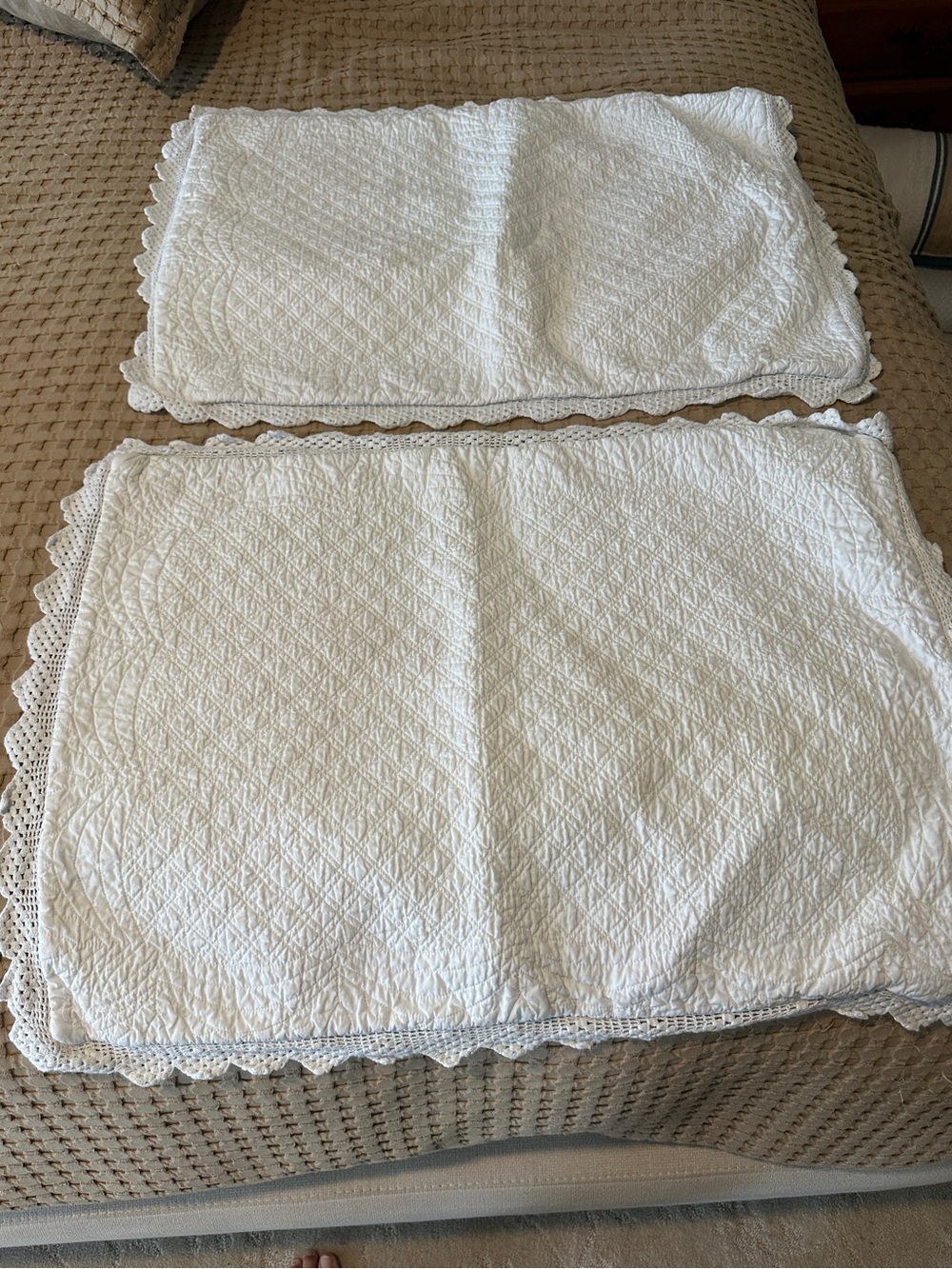 Vintage Ralph Lauren Standard Pillow Shams White Quilted Crochet Trim Set of 2